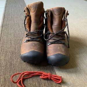 womens keen pyrenees boots